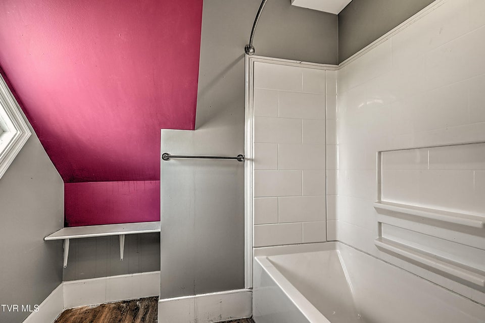 Photo #23: 629 Branch Street