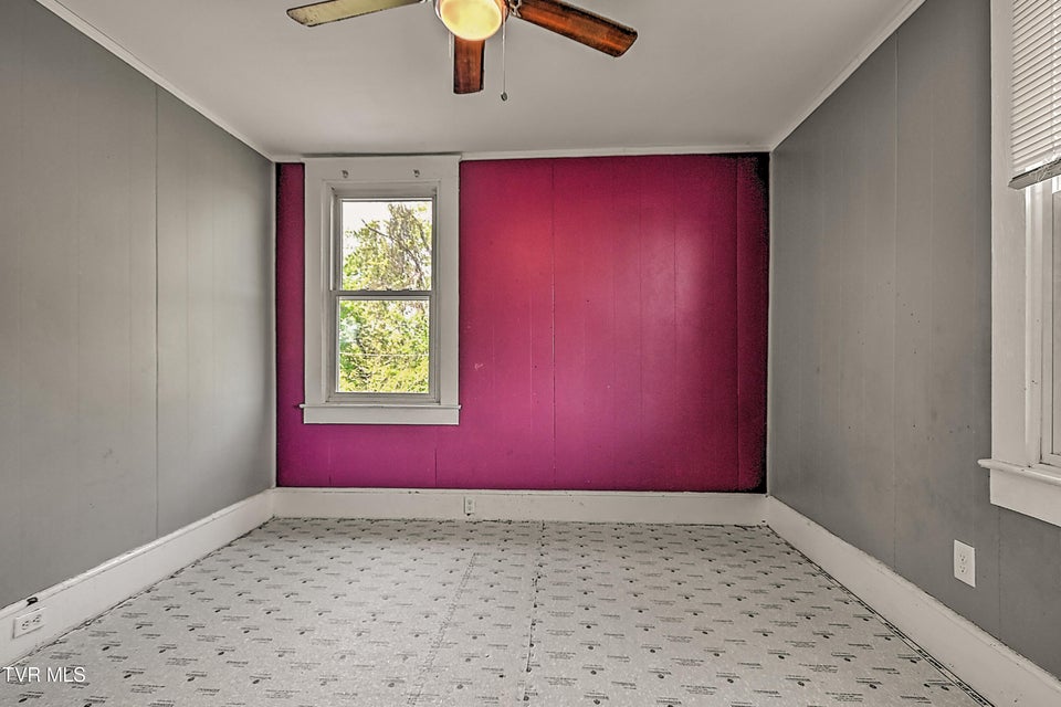 Photo #32: 629 Branch Street