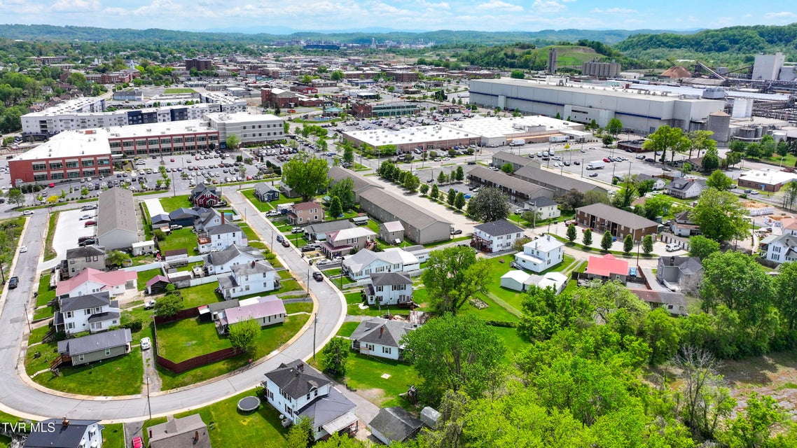 Photo #57: 629 Branch Street