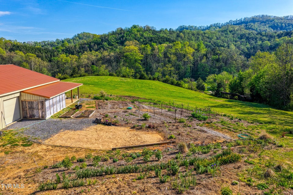 Photo #64: 336 Cloud Creek Road