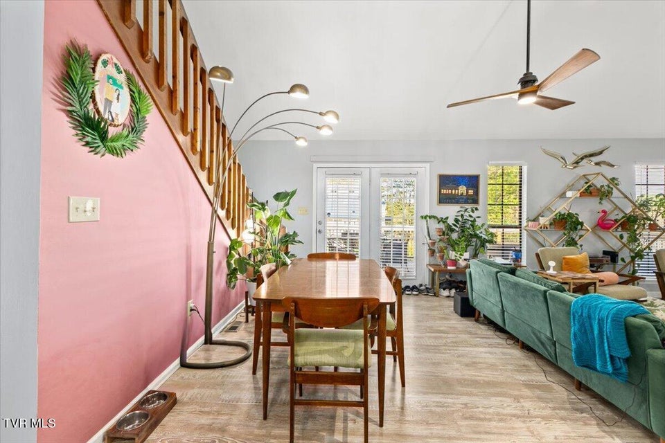 Photo #18: 2009 Dusty Drive