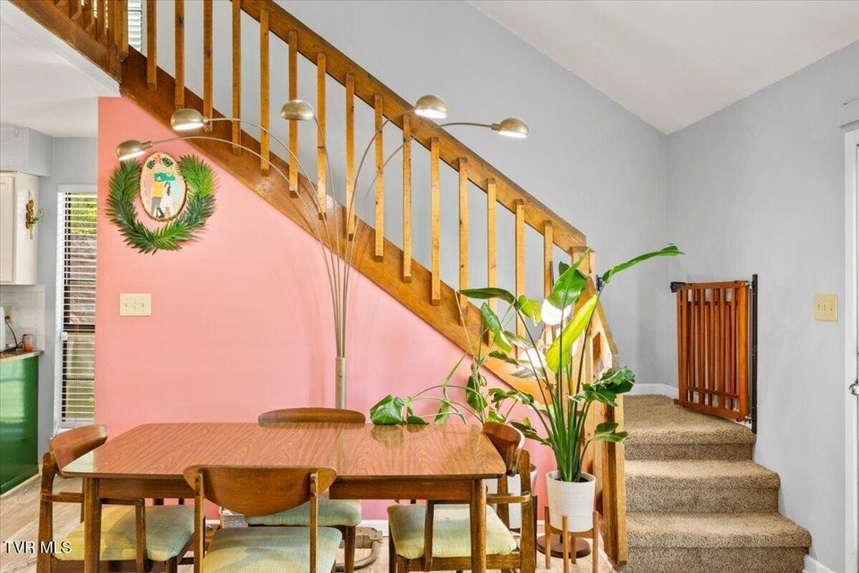 Photo #21: 2009 Dusty Drive