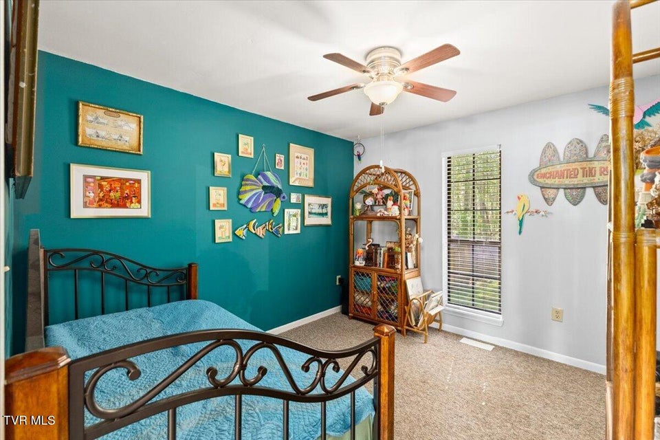 Photo #22: 2009 Dusty Drive