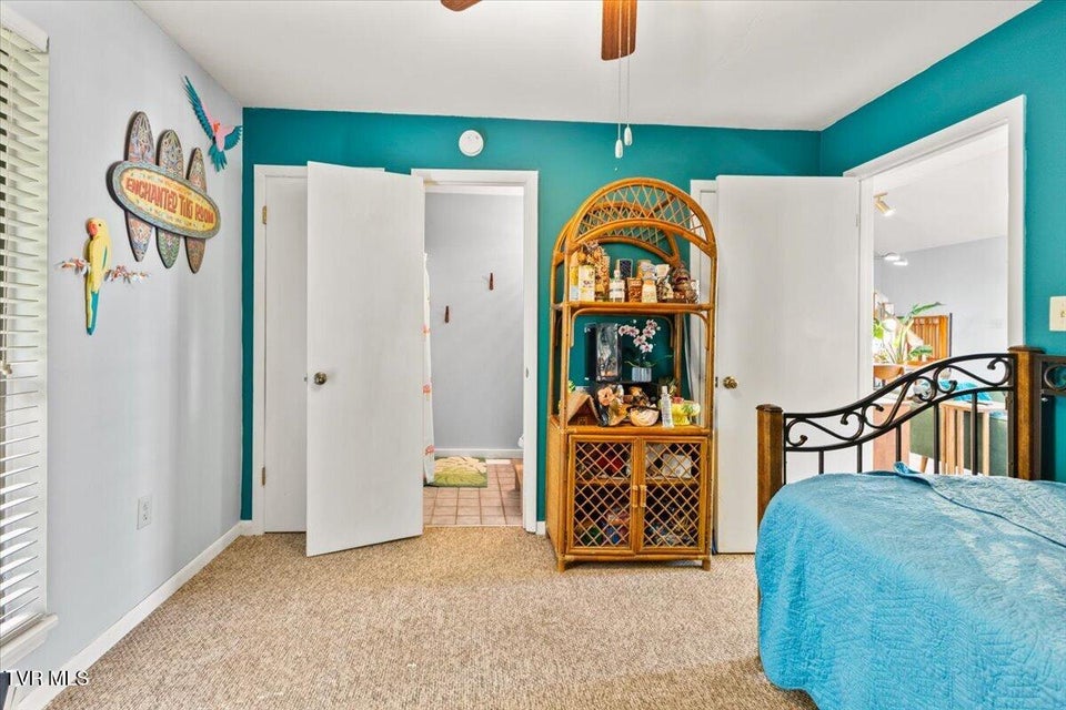 Photo #23: 2009 Dusty Drive