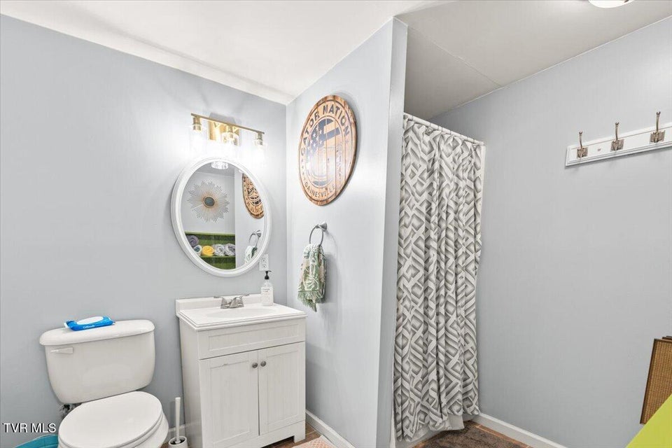 Photo #43: 2009 Dusty Drive