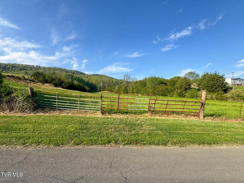 Photo #74: 336 Cloud Creek Road