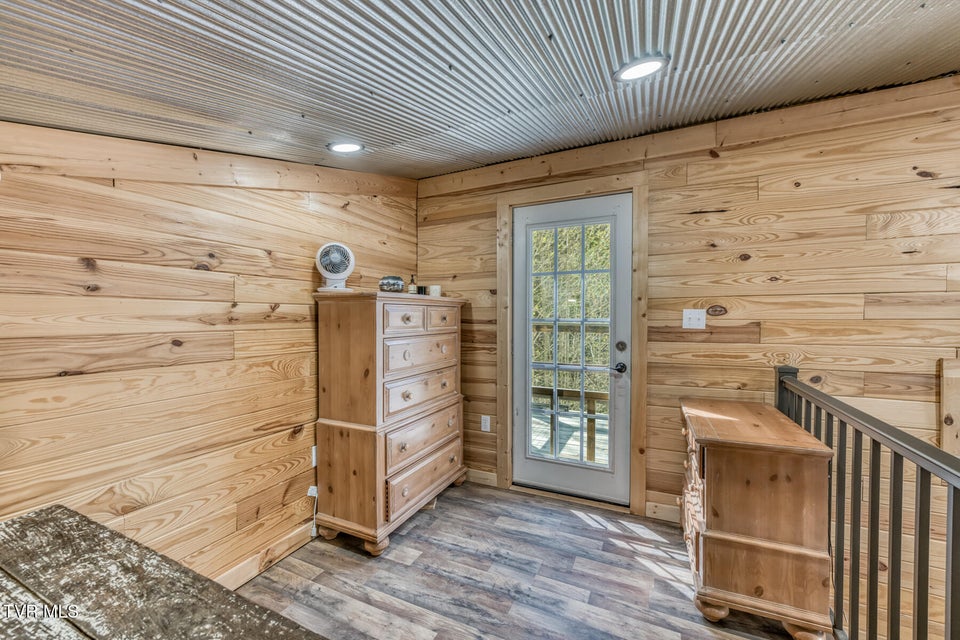 Photo #9: 633 T Greer Road