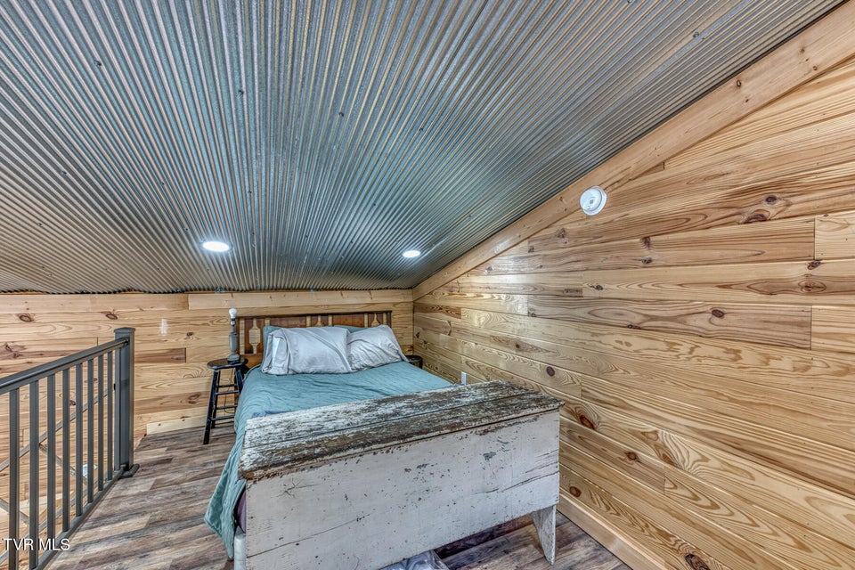 Photo #8: 633 T Greer Road