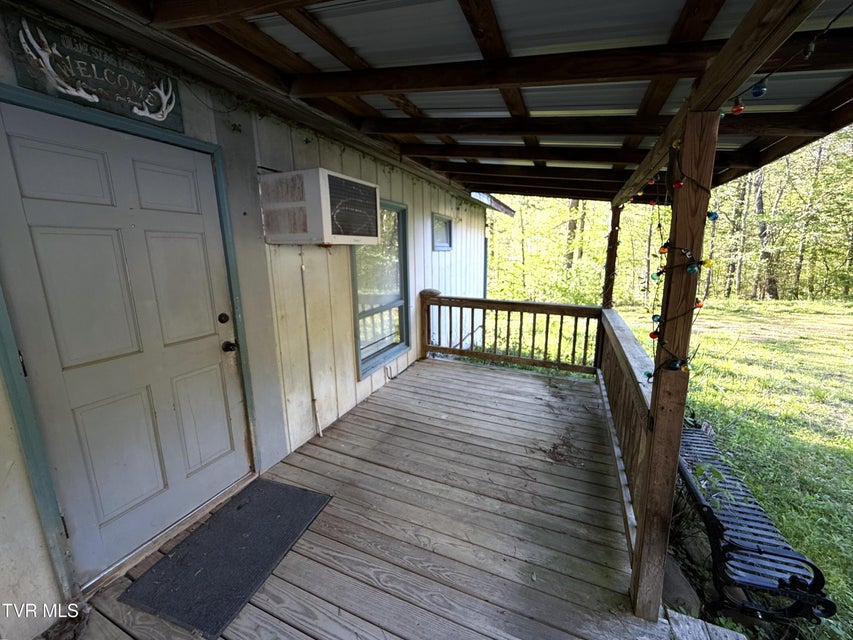 Photo #7: 2930 Arch Way