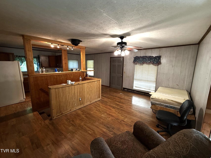 Photo #10: 2930 Arch Way