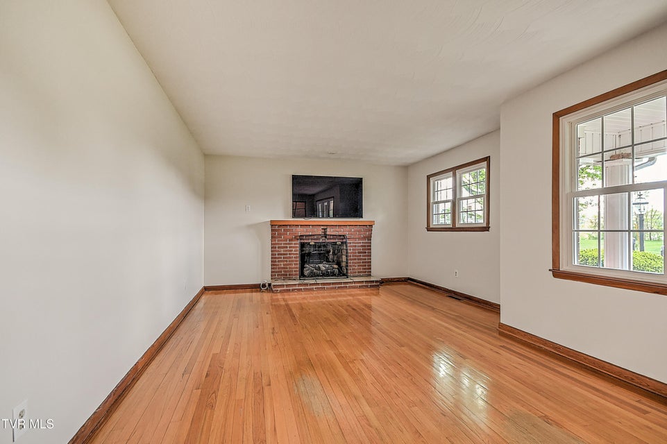 Photo #6: 879 Wayne Avenue