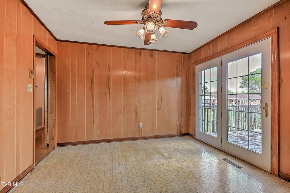 Photo #12: 879 Wayne Avenue