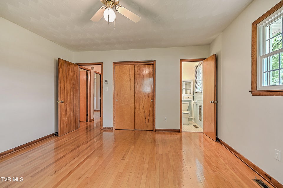 Photo #23: 879 Wayne Avenue