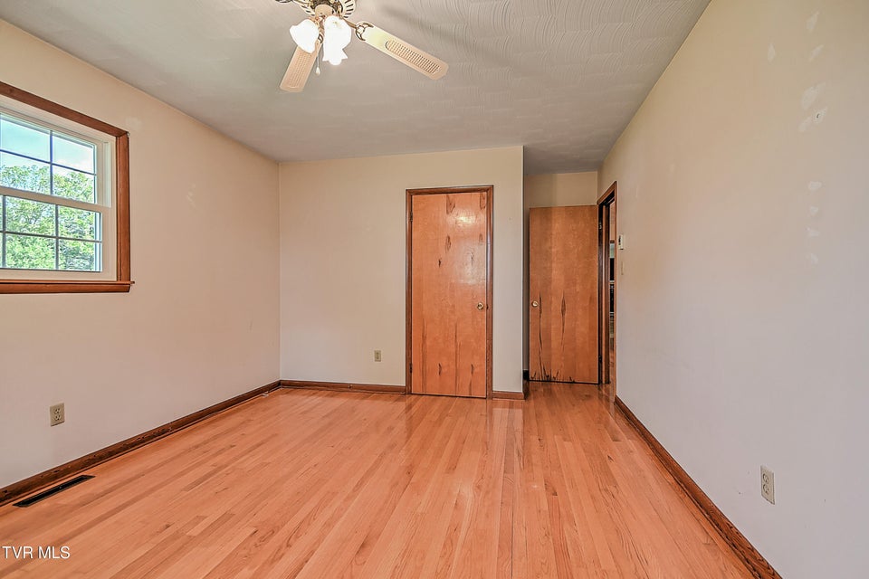 Photo #20: 879 Wayne Avenue