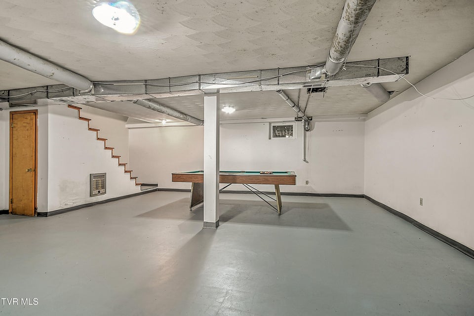 Photo #33: 879 Wayne Avenue