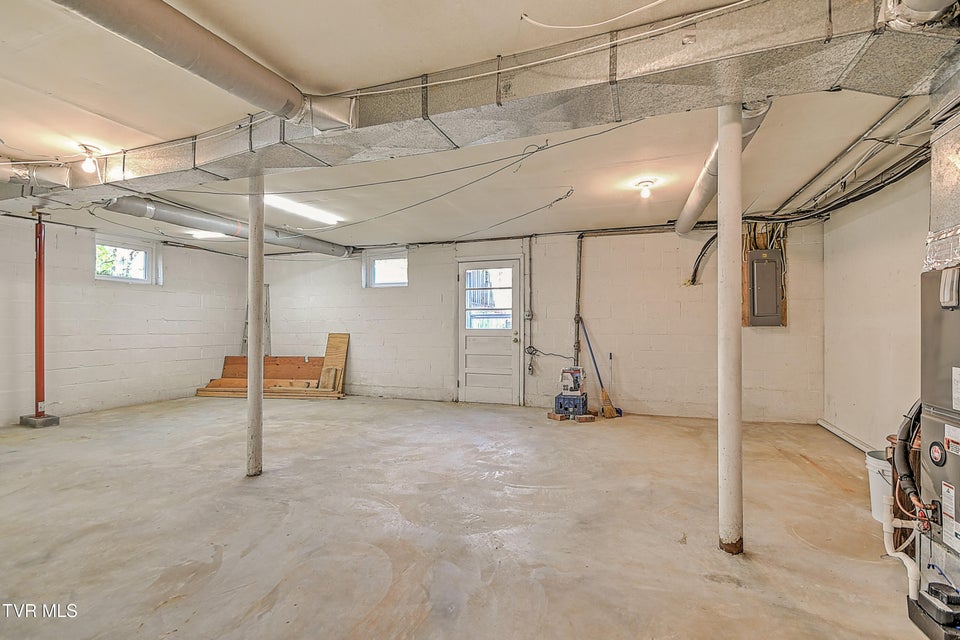 Photo #34: 879 Wayne Avenue