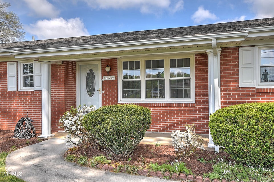 Photo #5: 879 Wayne Avenue