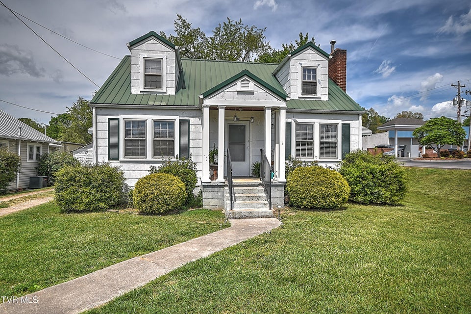 Photo #6: 200 & 202 Main Street