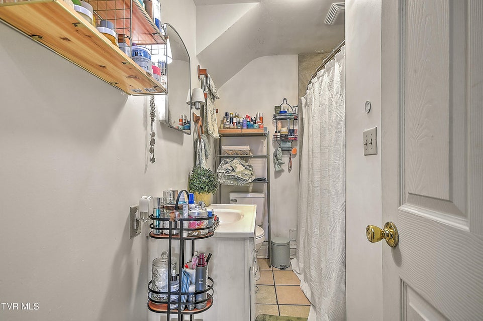 Photo #19: 200 & 202 Main Street