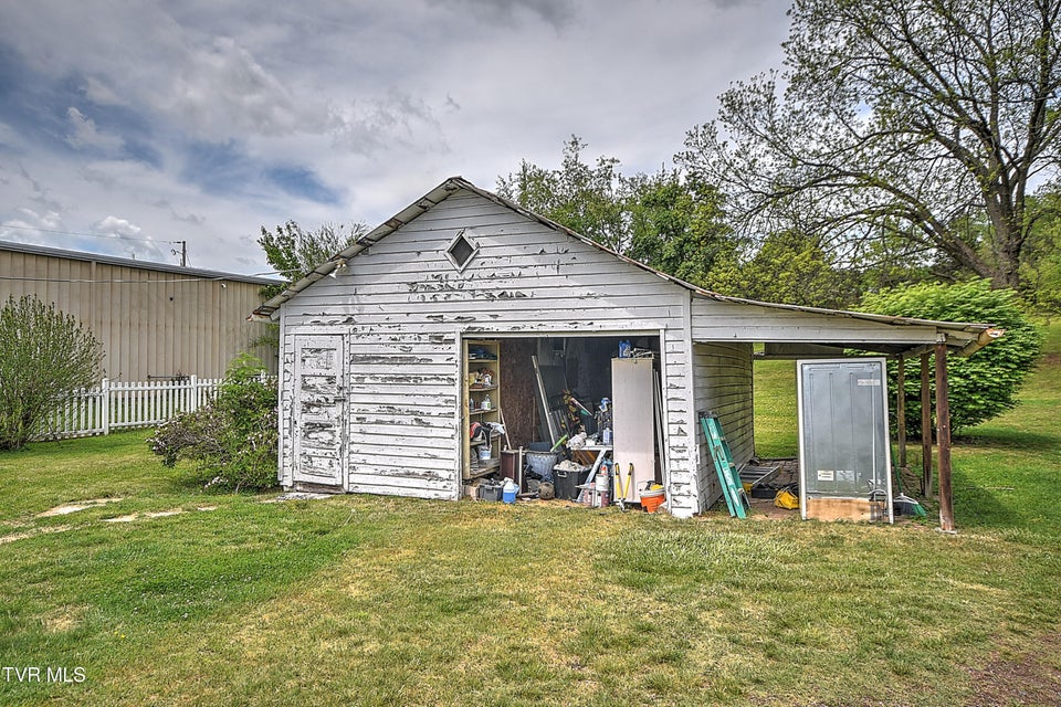 Photo #35: 200 & 202 Main Street