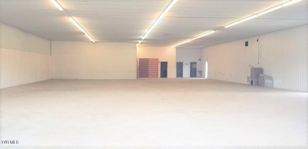 Photo #8: 1245/1251 Montvue Road