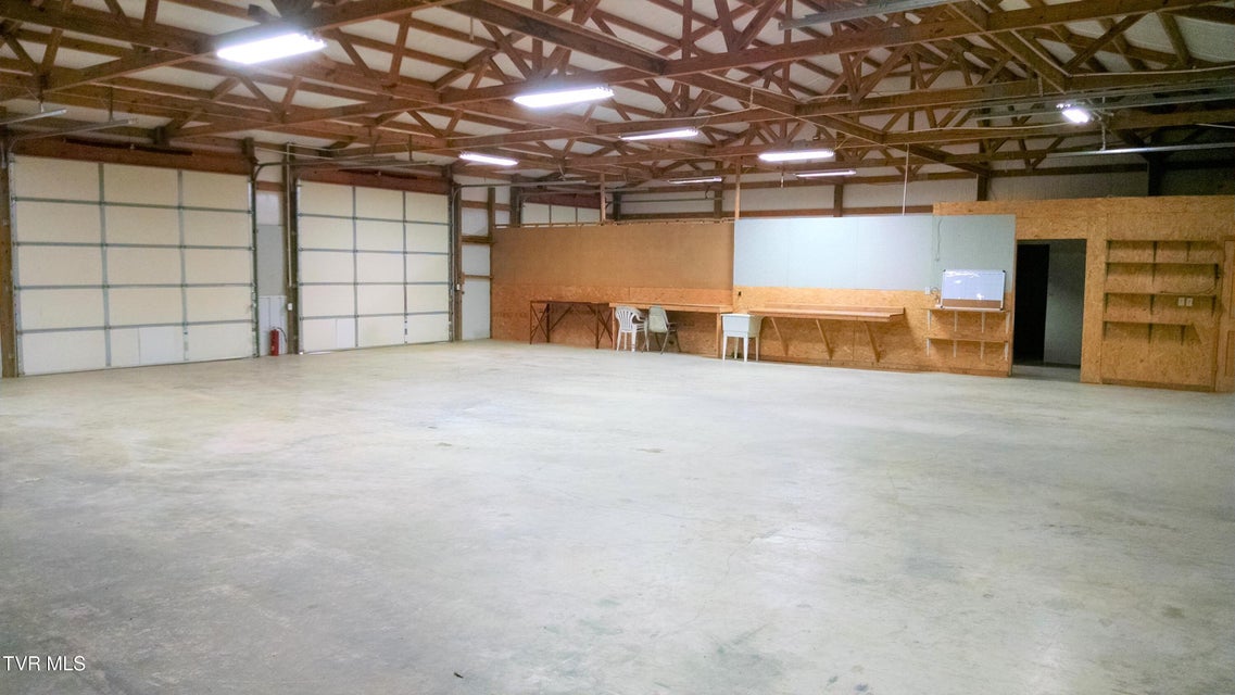 Photo #9: 1245/1251 Montvue Road