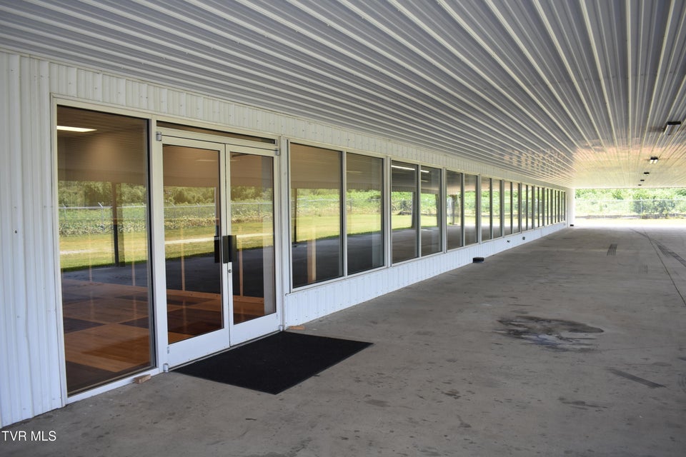 Photo #10: 1245/1251 Montvue Road