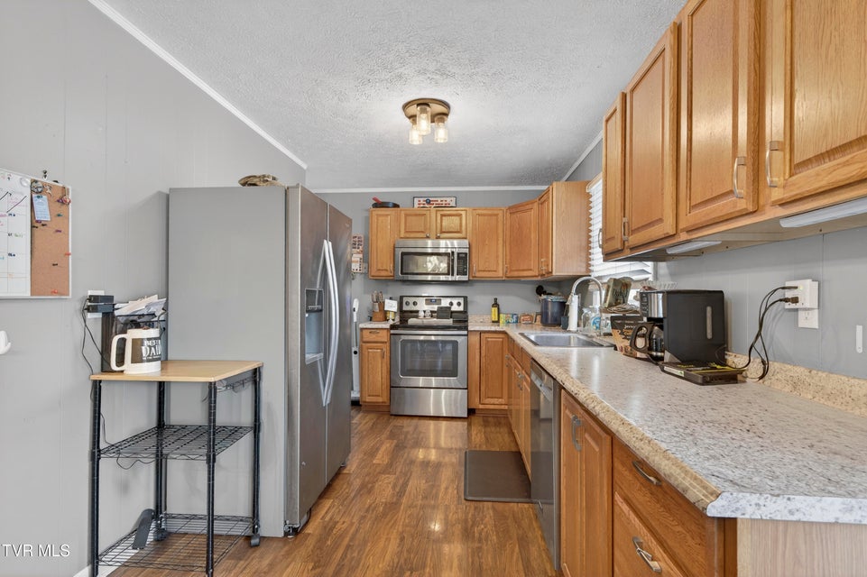 Photo #10: 19324 Woodland Hills Road