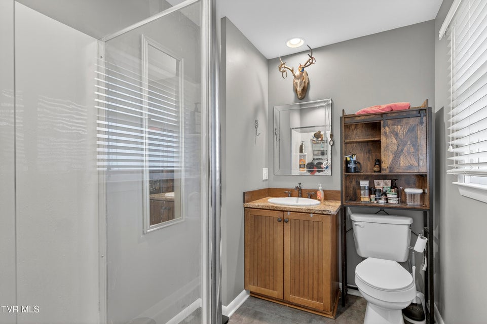 Photo #14: 19324 Woodland Hills Road