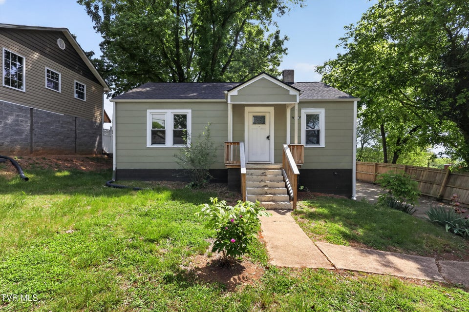 Photo #3: 509 Rogan Street