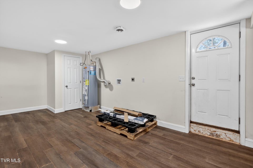 Photo #23: 509 Rogan Street