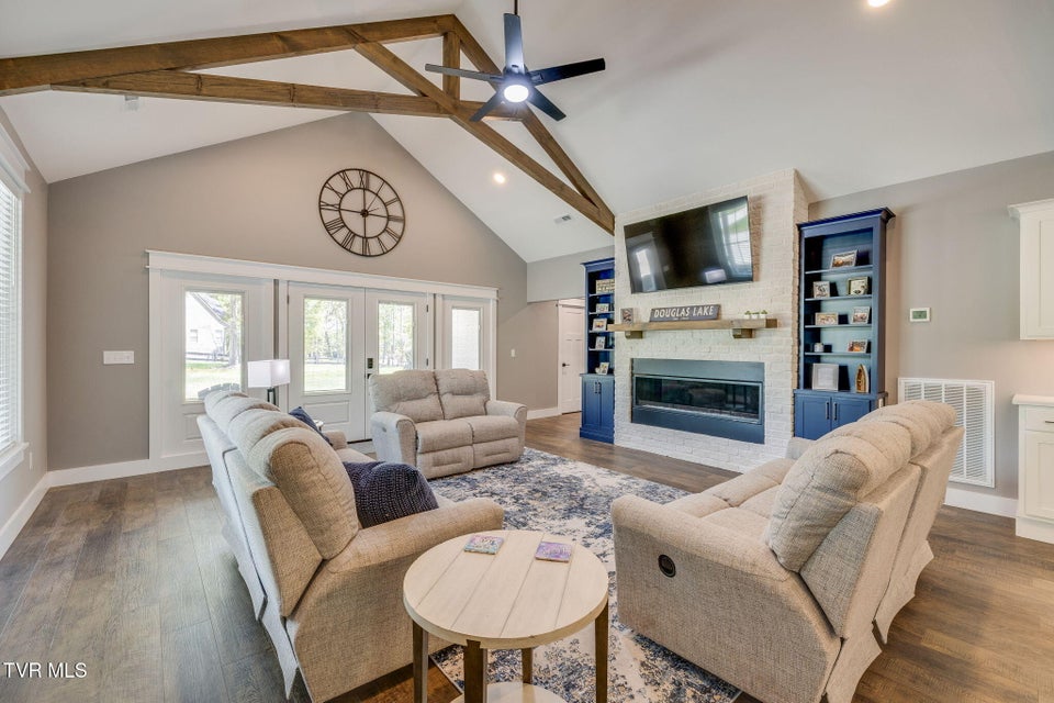 Photo #8: 350 Sunset Harbor Drive