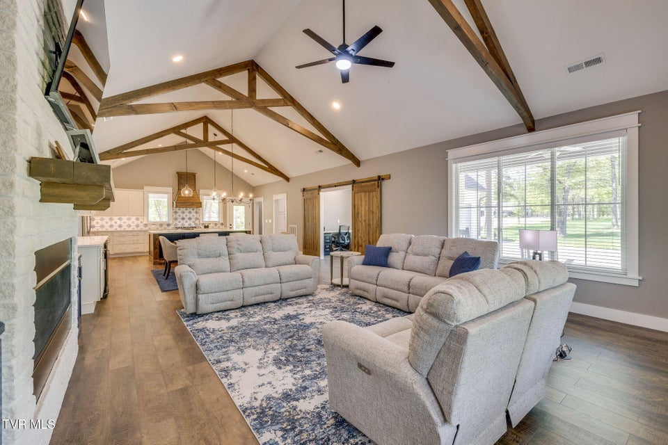 Photo #10: 350 Sunset Harbor Drive