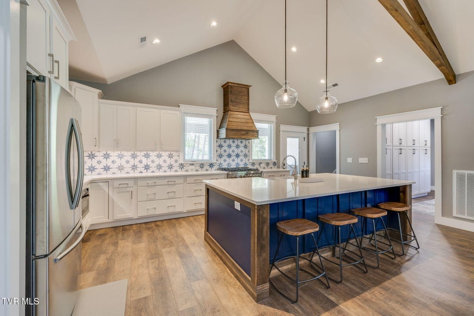 Photo #15: 350 Sunset Harbor Drive