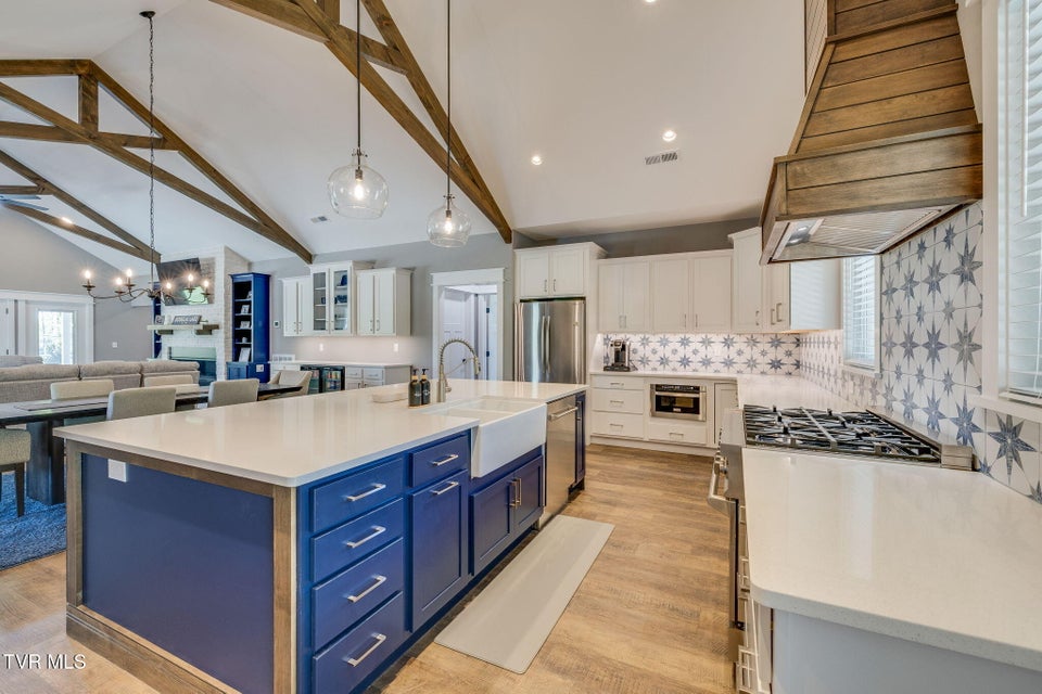 Photo #17: 350 Sunset Harbor Drive