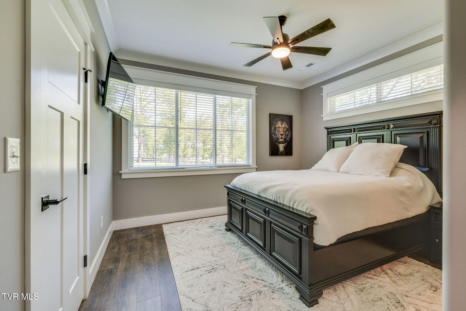 Photo #31: 350 Sunset Harbor Drive