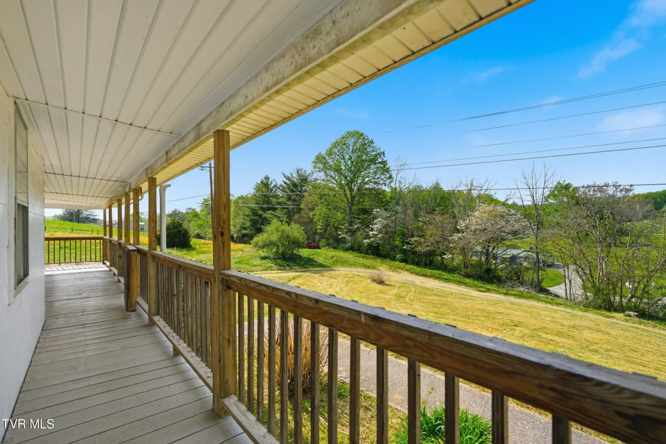 Photo #4: 112 Fort Richmond Road