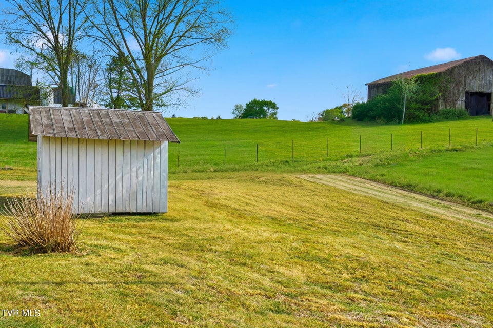 Photo #33: 112 Fort Richmond Road