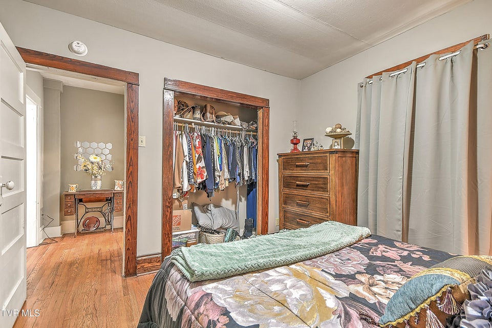 Photo #50: 200 & 202 Main Street