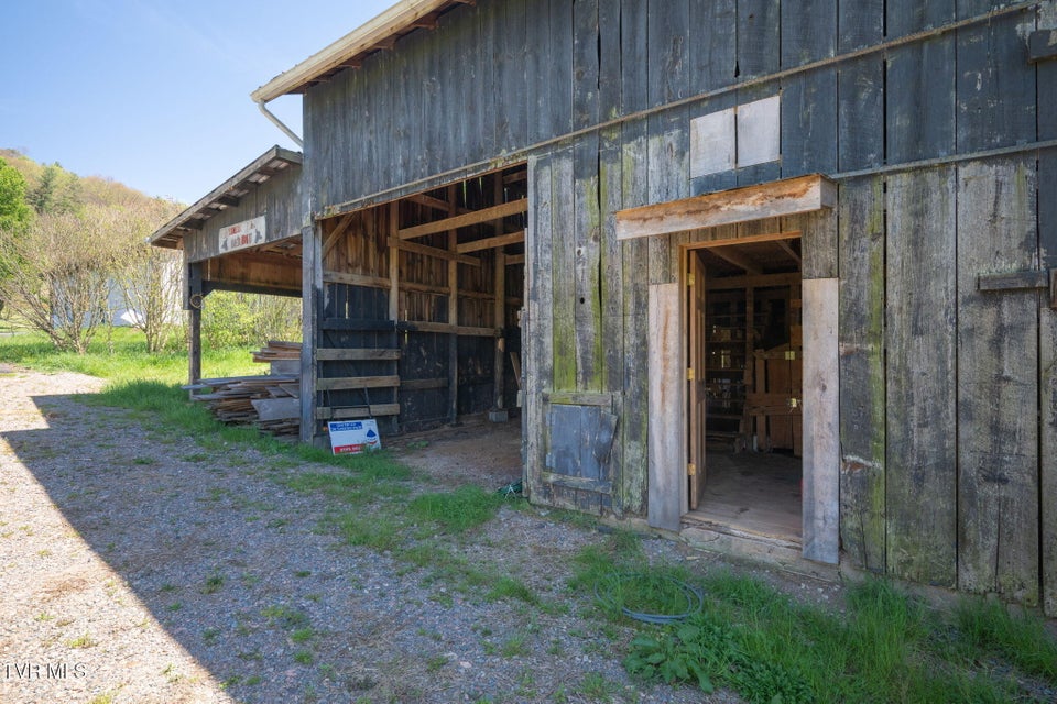 Photo #9: 1458 Dry Hill Road