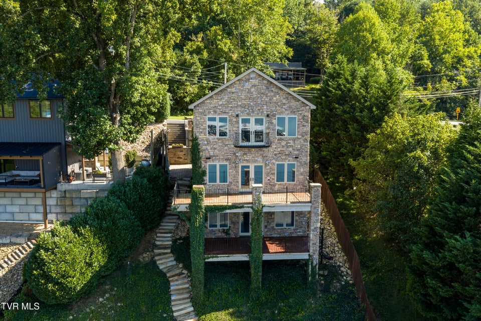 Photo #4: 667 Rockingham Road