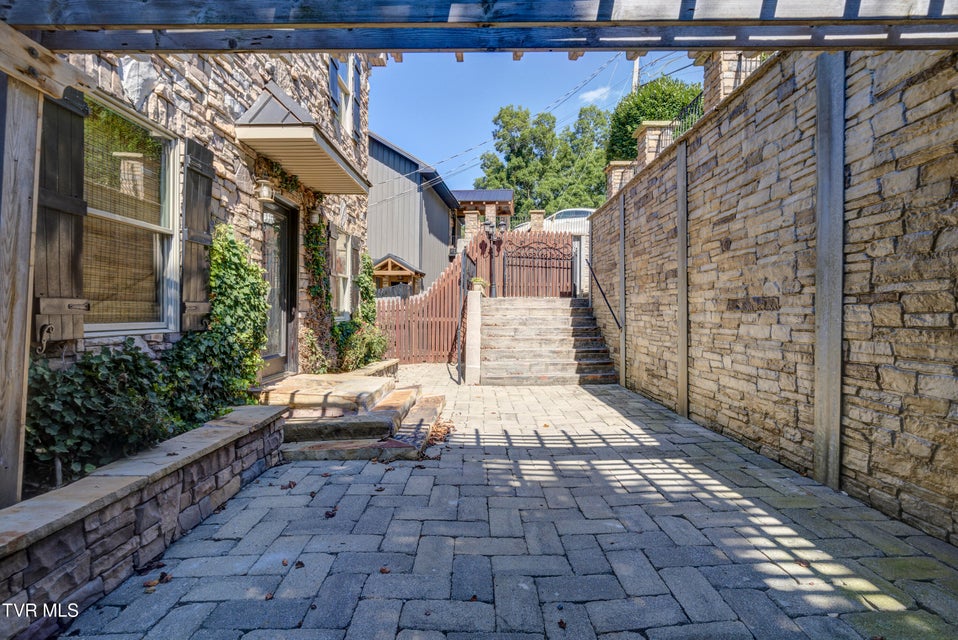 Photo #16: 667 Rockingham Road