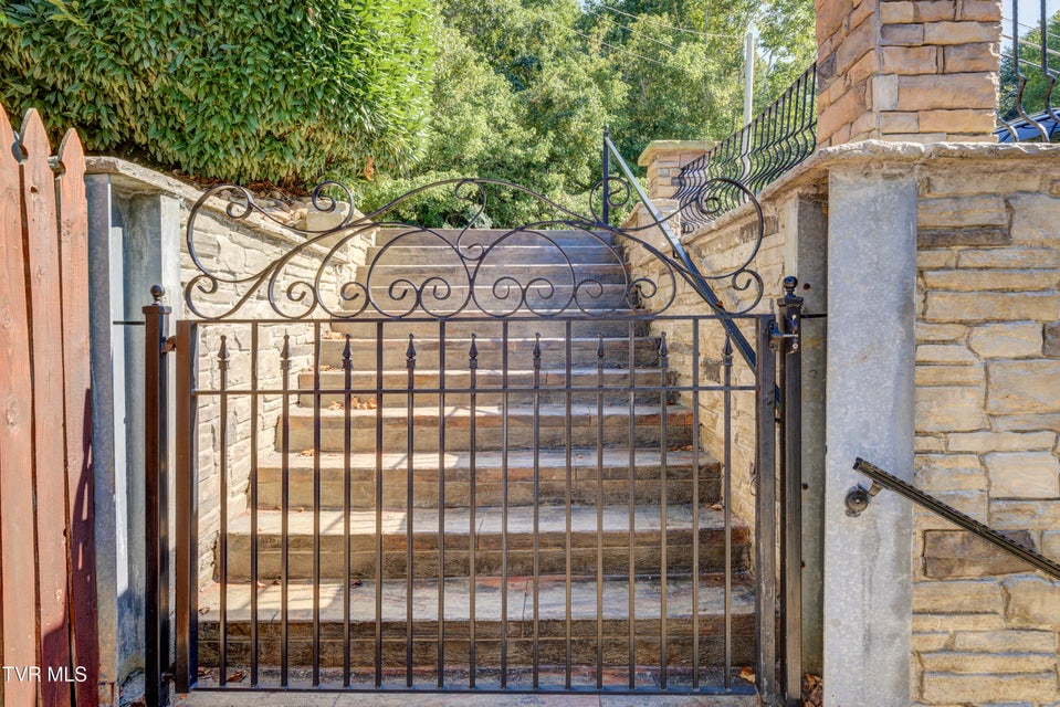 Photo #26: 667 Rockingham Road