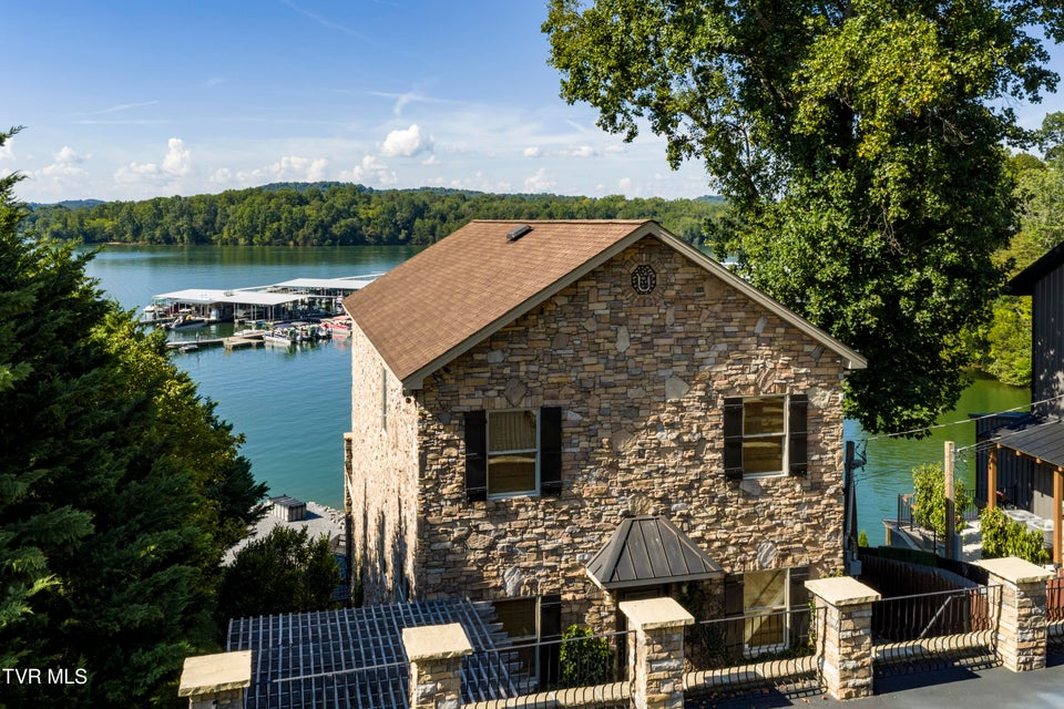 Photo #29: 667 Rockingham Road