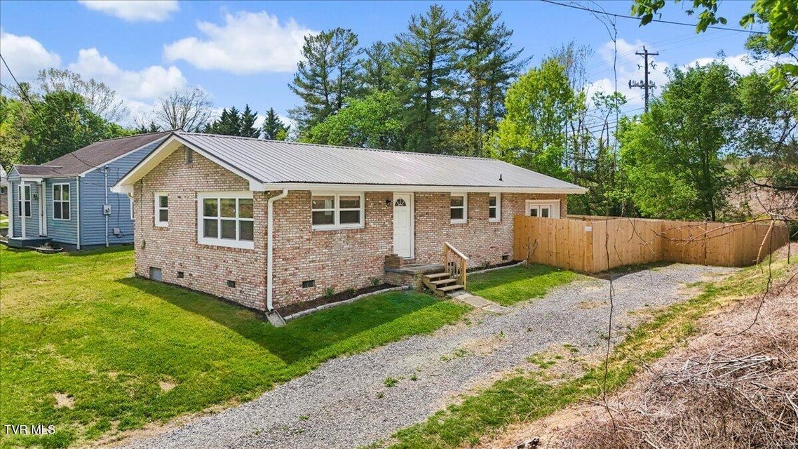 Photo #2: 1321 Haga Road