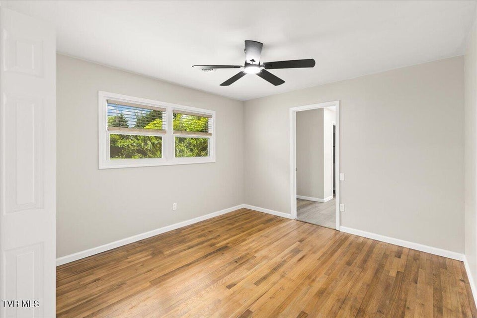 Photo #8: 1321 Haga Road