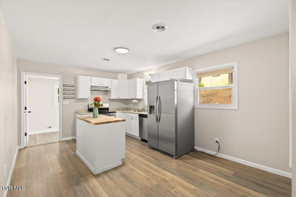 Photo #19: 1321 Haga Road