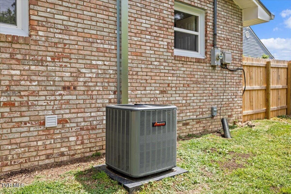 Photo #29: 1321 Haga Road