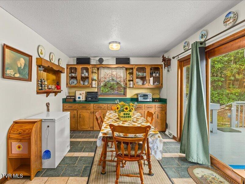 Photo #13: 814 Dogwood Drive