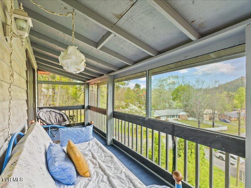 Photo #33: 814 Dogwood Drive